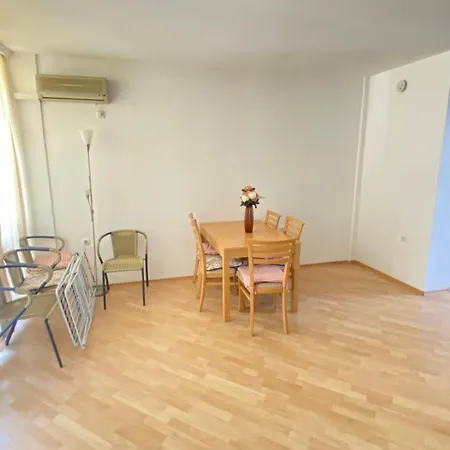 три комнаты на солнечном берегу Apartamento